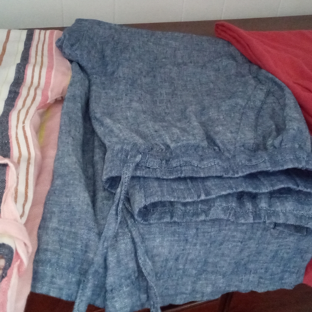 3 pairs of Old Navy linen drawstring pants